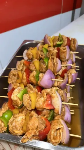 Brochette de lotte marinée